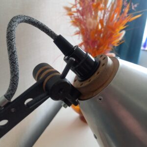 Lampe à poser - détail douille